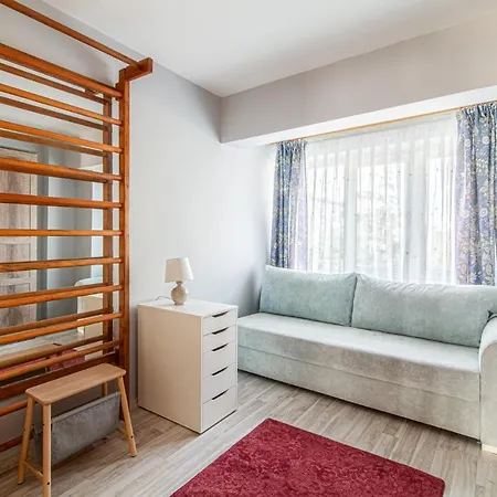 Flat Within Short Driving Distance To Bebek Coast
